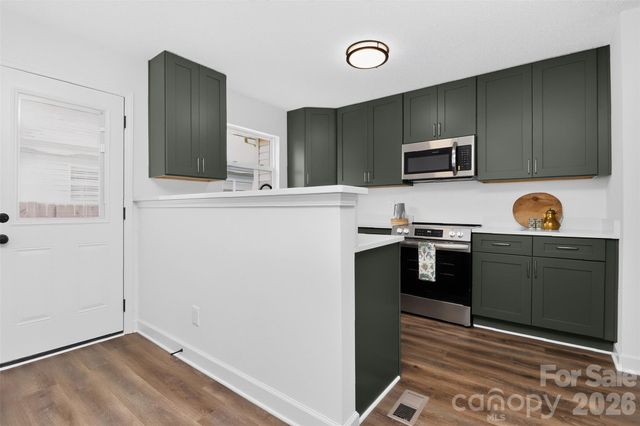 521 Katonah Avenue, Charlotte, NC 28208