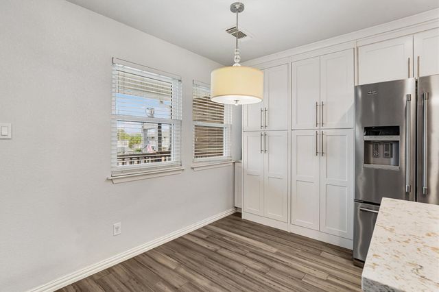 765 Marlin Street, Bayou Vista, TX 77563