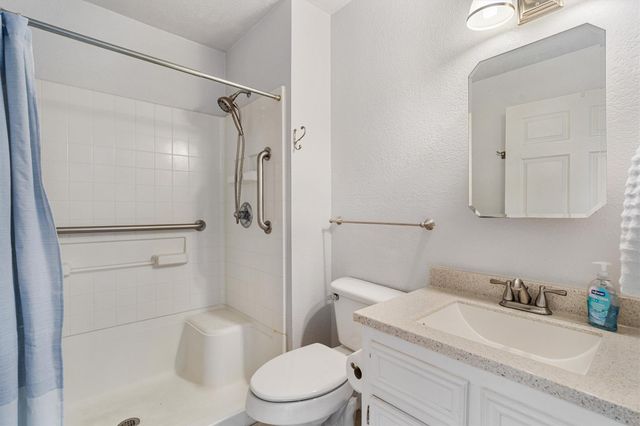 765 Marlin Street, Bayou Vista, TX 77563