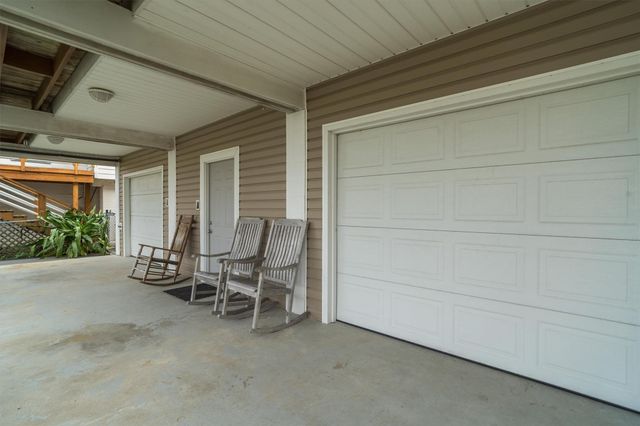 765 Marlin Street, Bayou Vista, TX 77563