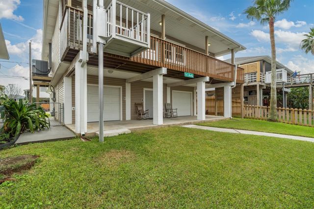 765 Marlin Street, Bayou Vista, TX 77563