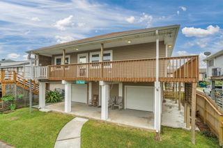 765 Marlin Street, Bayou Vista, TX 77563