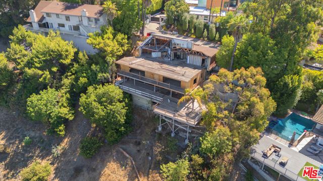 837 Linda Flora Drive, Los Angeles, CA 90049