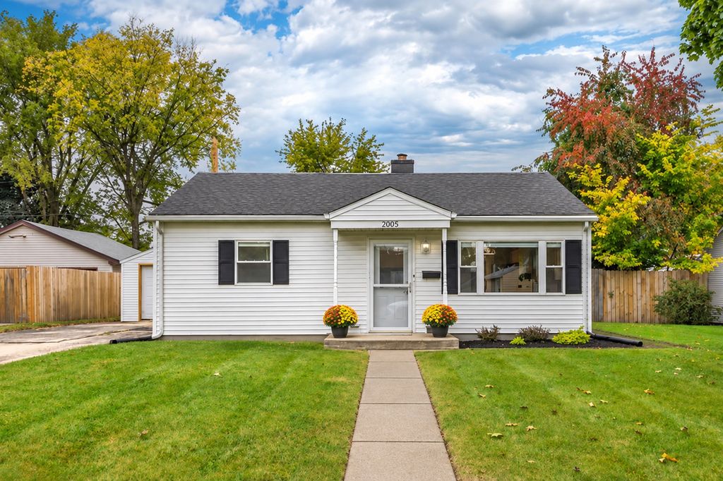 2005 Capri Avenue, Joliet, IL 60436 — exterior