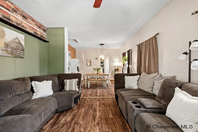 1318 RANDALL AVE, Cheyenne, WY 82009