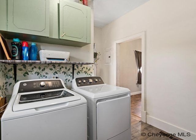 1318 RANDALL AVE, Cheyenne, WY 82009