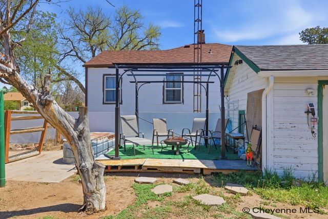 1318 RANDALL AVE, Cheyenne, WY 82009