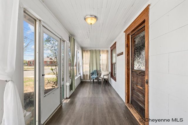 1318 RANDALL AVE, Cheyenne, WY 82009