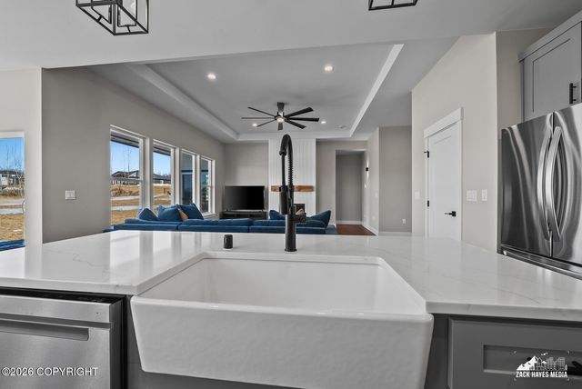 2408 S Sunrise View Circle, Palmer, AK 99645