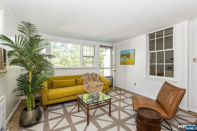 305 Mortimer Avenue, Rutherford, NJ 07070