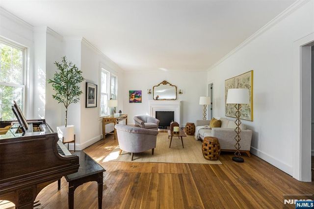 305 Mortimer Avenue, Rutherford, NJ 07070