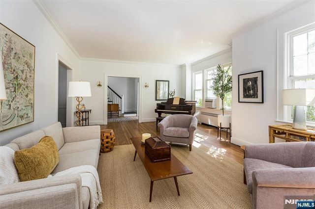 305 Mortimer Avenue, Rutherford, NJ 07070