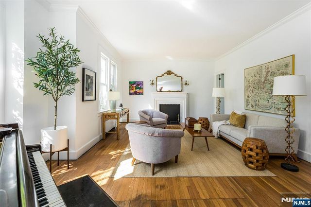 305 Mortimer Avenue, Rutherford, NJ 07070