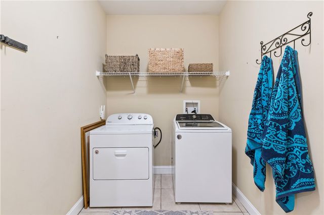 123 Simonton Way, St Simons Island, GA 31522