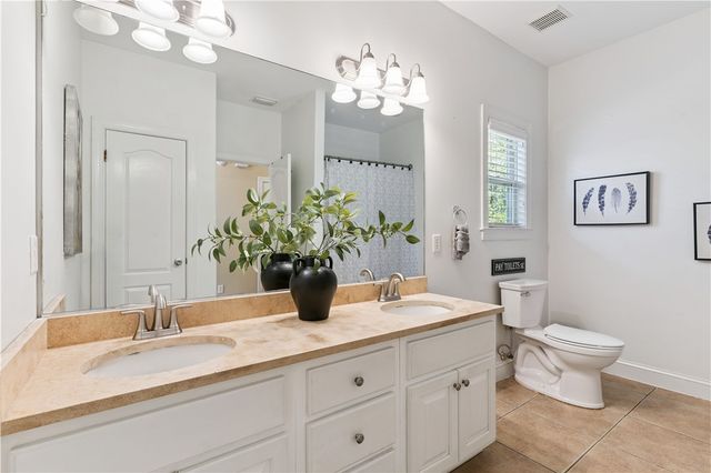 123 Simonton Way, St Simons Island, GA 31522