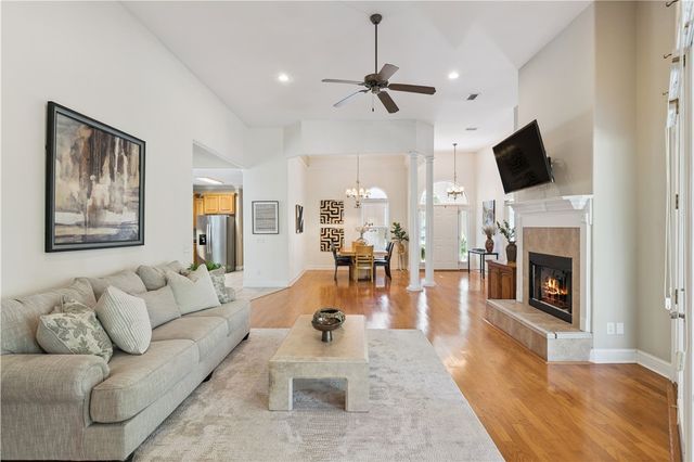 123 Simonton Way, St Simons Island, GA 31522