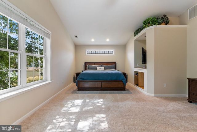 621 E MARSHALL AVE, Deale, MD 20751