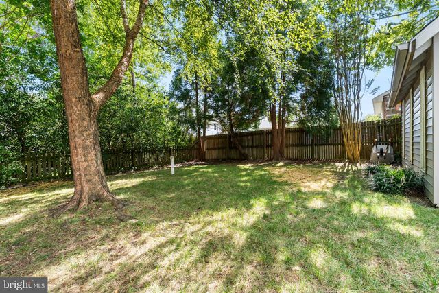 621 E MARSHALL AVE, Deale, MD 20751