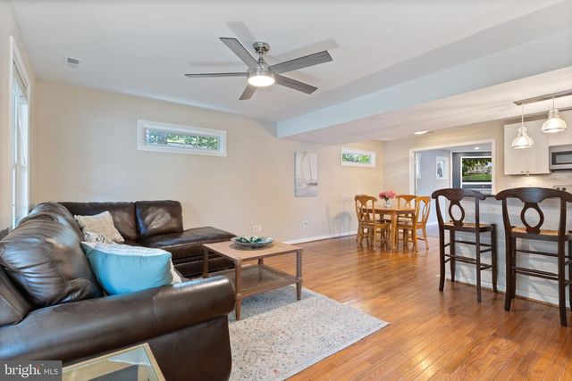 621 E MARSHALL AVE, Deale, MD 20751