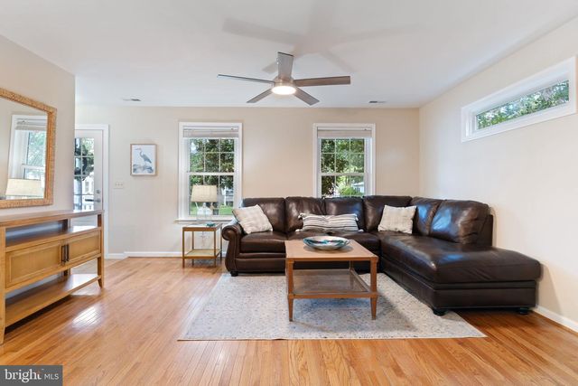 621 E MARSHALL AVE, Deale, MD 20751