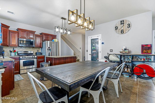 344 EMERALD SKY Place, Horizon City, TX 79928