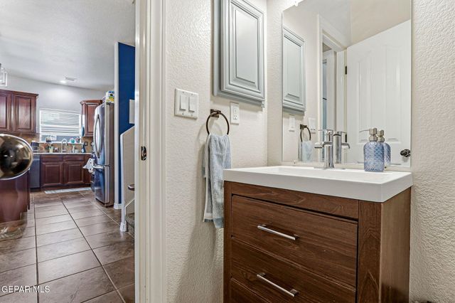 344 EMERALD SKY Place, Horizon City, TX 79928