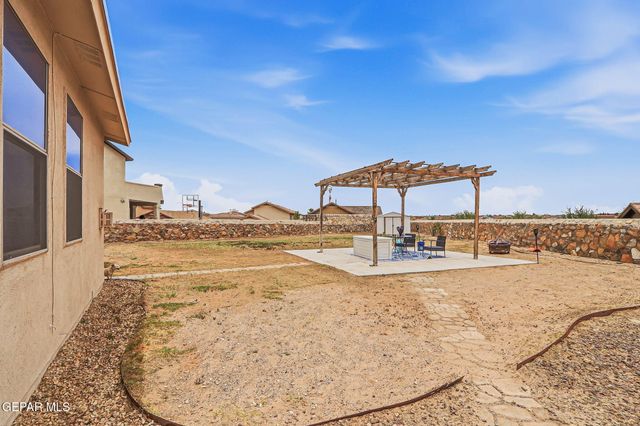 344 EMERALD SKY Place, Horizon City, TX 79928
