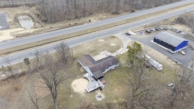 10172 Us Highway 12, New Buffalo, MI 49117