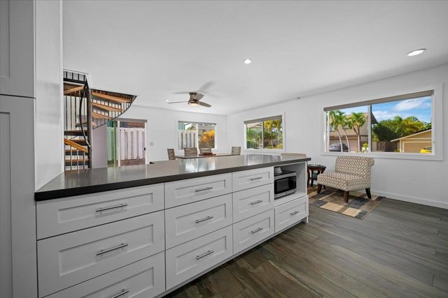 2847 Puu Hoolai Pl, Kihei, HI 96753