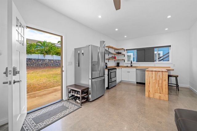 2847 Puu Hoolai Pl, Kihei, HI 96753