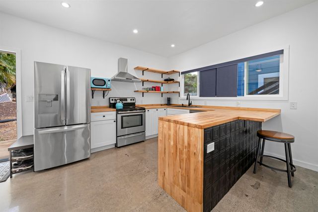 2847 Puu Hoolai Pl, Kihei, HI 96753