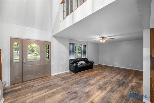 1200 County Road F, Swanton, OH 43558