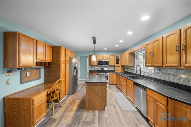 1200 County Road F, Swanton, OH 43558