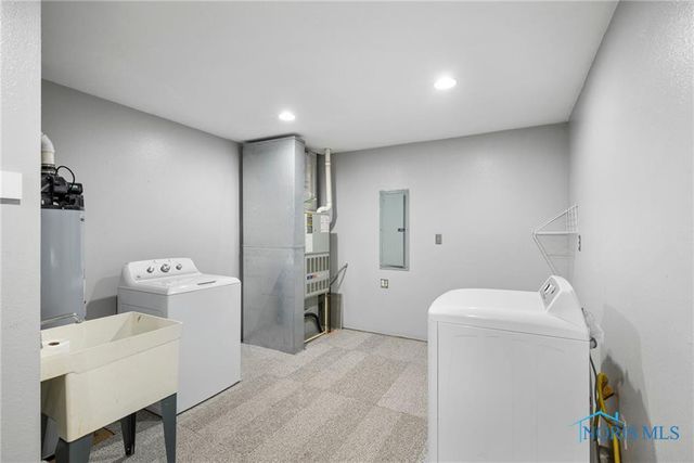 1200 County Road F, Swanton, OH 43558