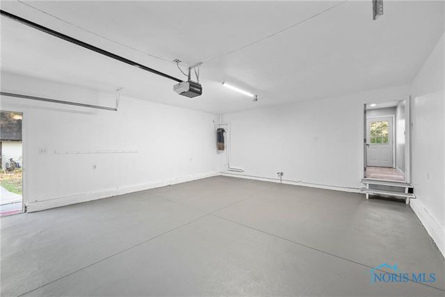 1200 County Road F, Swanton, OH 43558