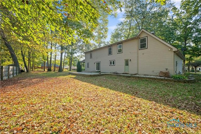 1200 County Road F, Swanton, OH 43558
