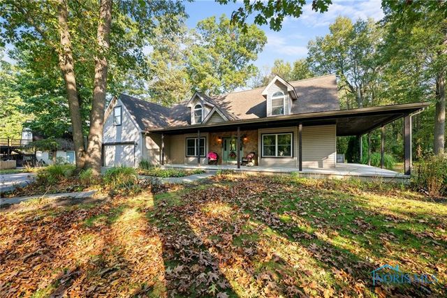 1200 County Road F, Swanton, OH 43558