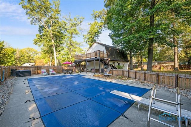 1200 County Road F, Swanton, OH 43558