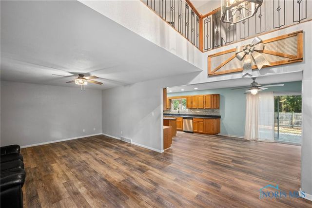 1200 County Road F, Swanton, OH 43558