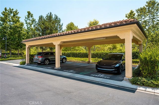 208 Rose Arch, Irvine, CA 92620