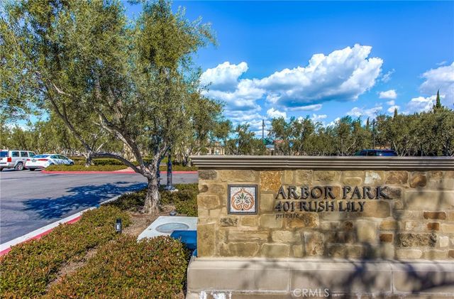 208 Rose Arch, Irvine, CA 92620