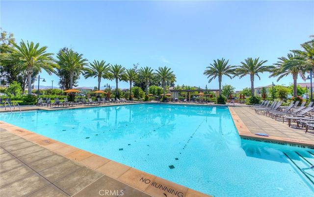 208 Rose Arch, Irvine, CA 92620