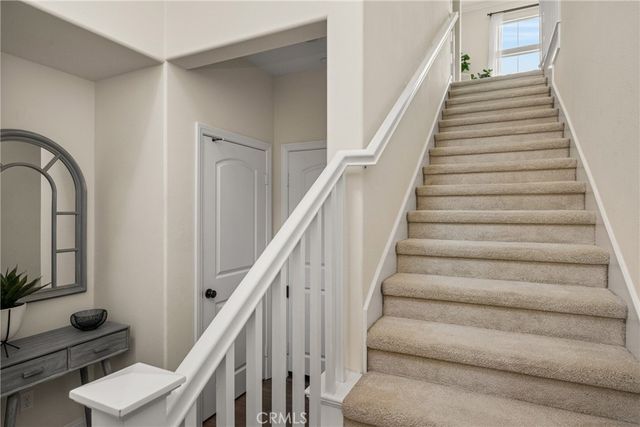 208 Rose Arch, Irvine, CA 92620