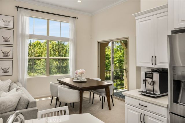 208 Rose Arch, Irvine, CA 92620