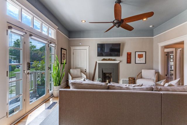 1415 Hurley Avenue, Fort Worth, TX 76104