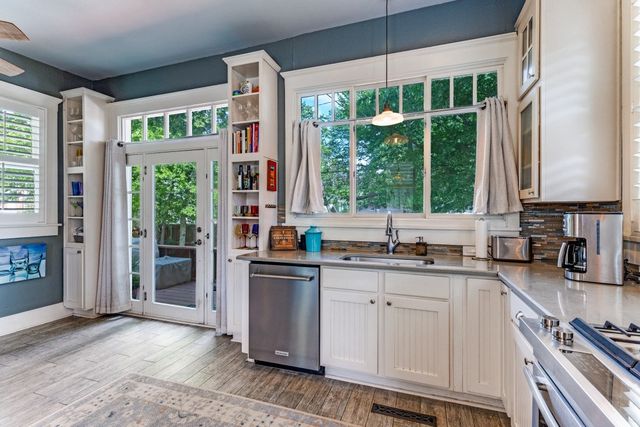 1415 Hurley Avenue, Fort Worth, TX 76104