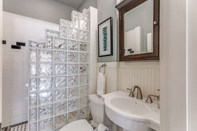 1415 Hurley Avenue, Fort Worth, TX 76104