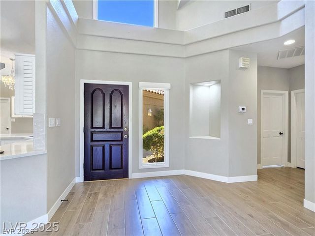 5008 Shoal Creek Circle, Las Vegas, NV 89113