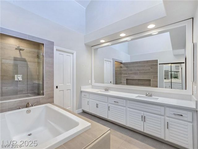 5008 Shoal Creek Circle, Las Vegas, NV 89113