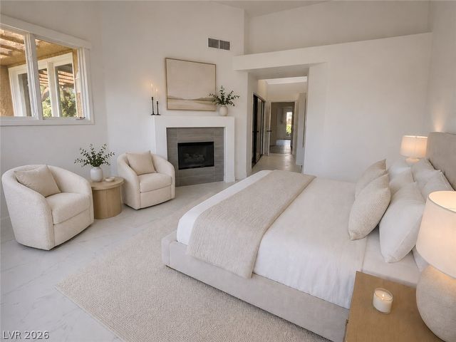 5008 Shoal Creek Circle, Las Vegas, NV 89113